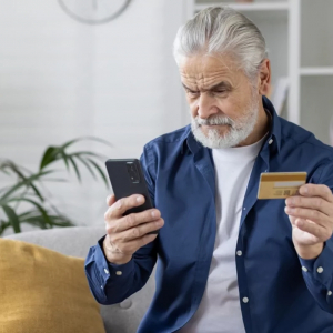 Денег как ни бывало. Эксперт рассказала, у кого спишут до 70% от пенсии